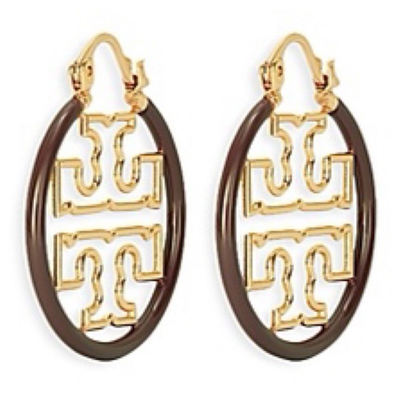 TORY BURCH • Cocoa Miller Wire Hoop Logo Earrings - Picture 3 of 4
